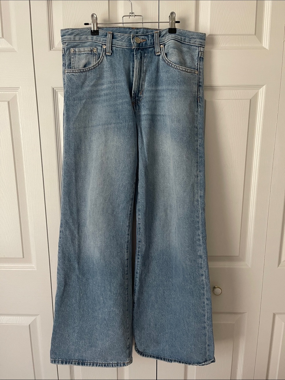 Zara Low Rise Wide-Leg Jeans